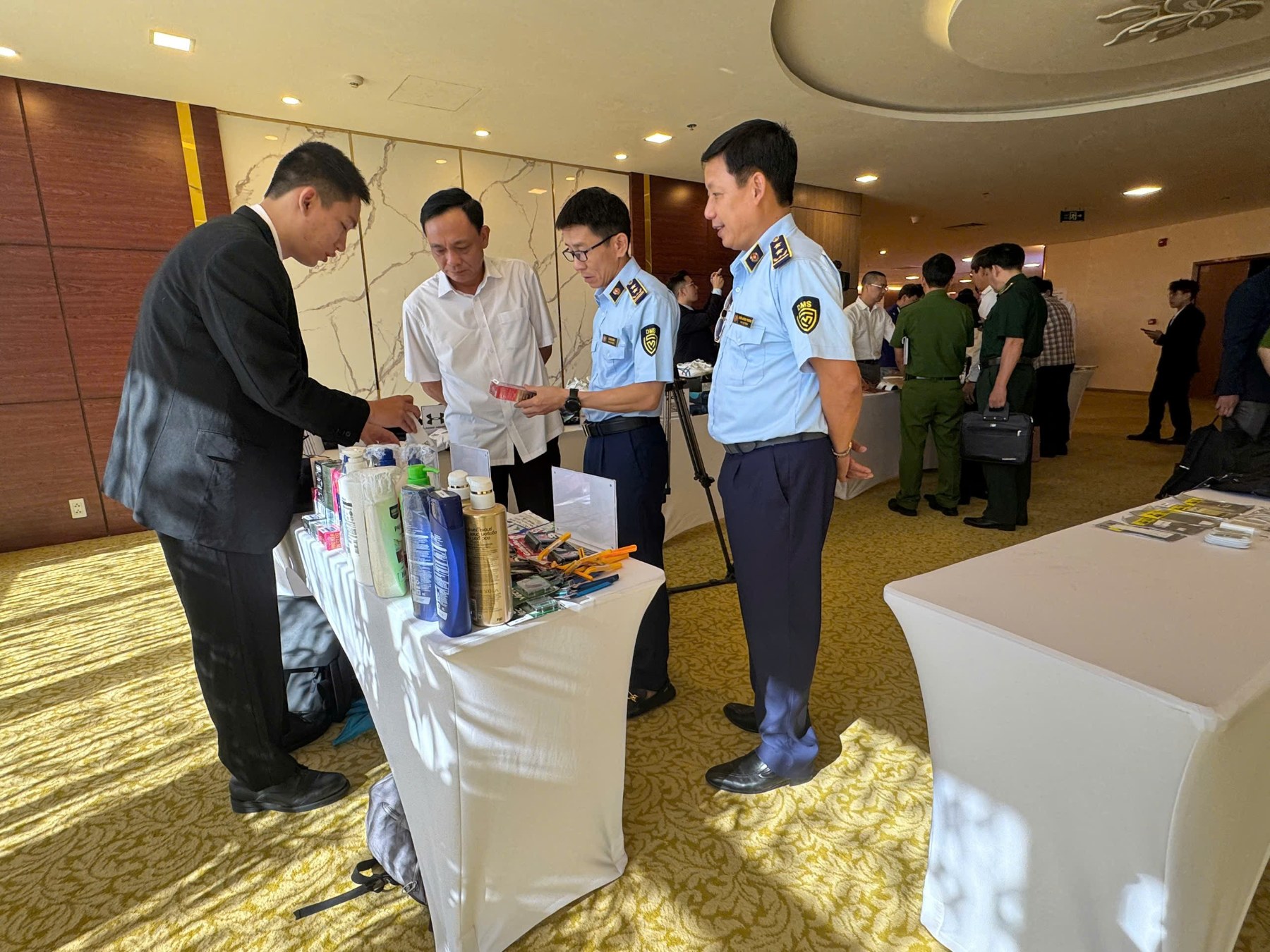 Hội nghị chống hàng giả, hàng xâm phạm quyền sở hữu trí tuệ, gian lận thương mại trong tình hình mới